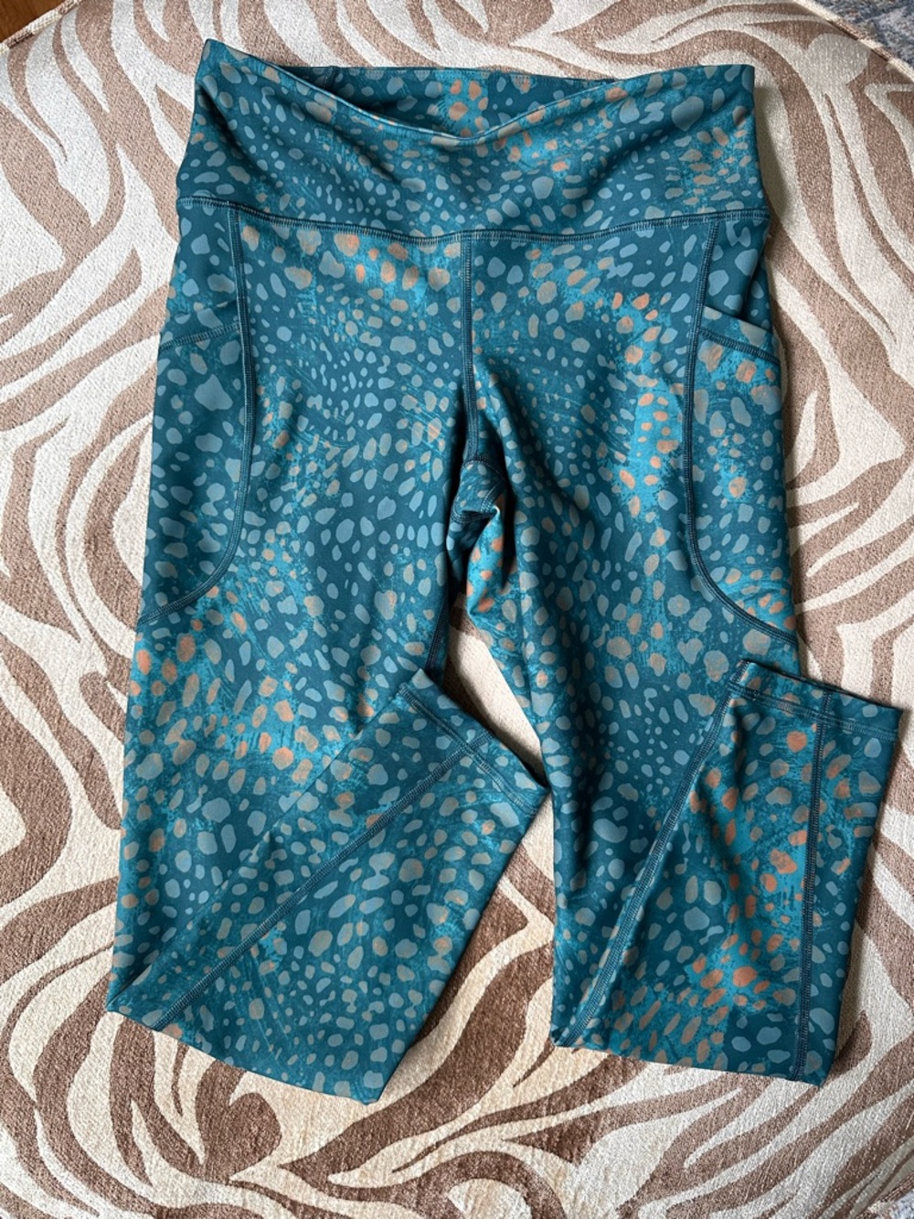 Old Navy Teal Leggings with Light Blue & Copper Spot Print Petite - High Rise